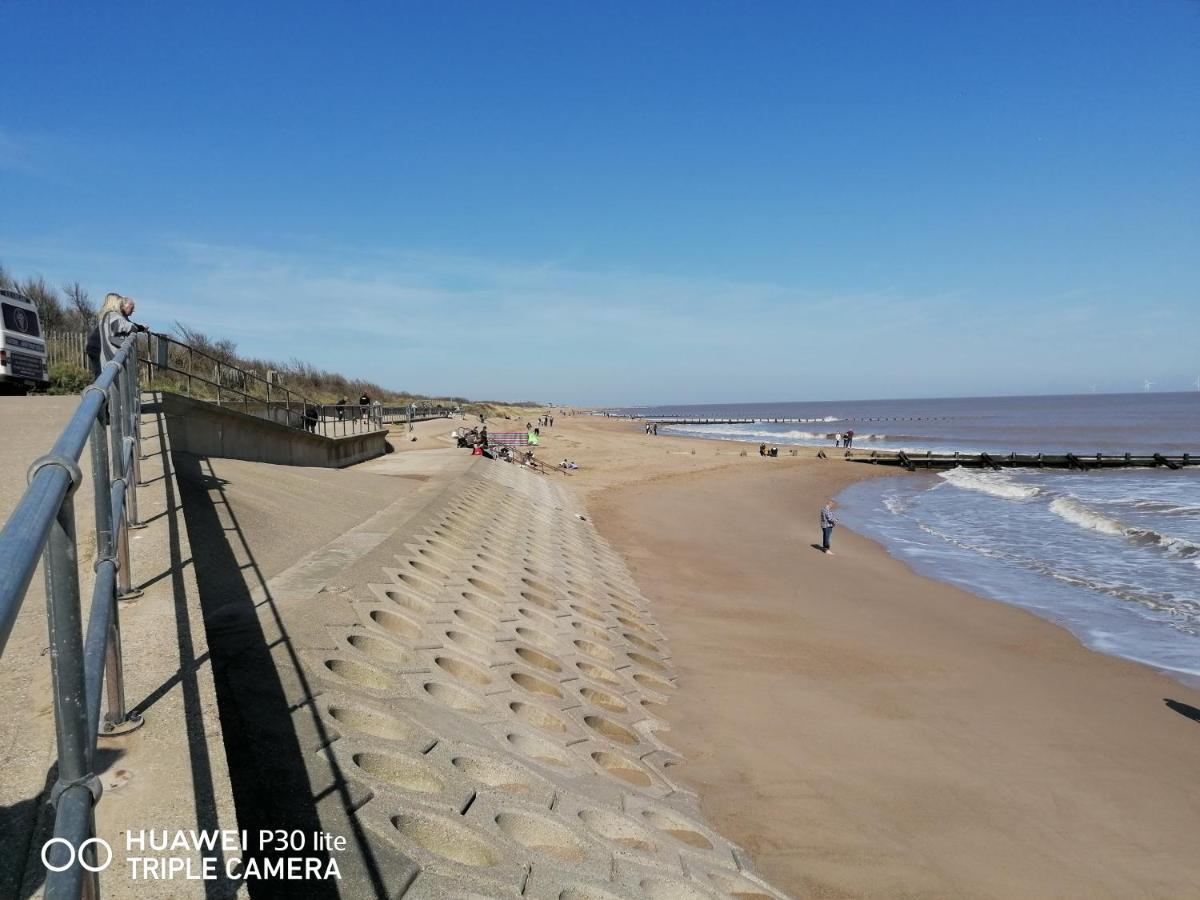 Roman Bank With Spa Bath, Terrace And Mermaid'S Teepee Skegness Esterno foto