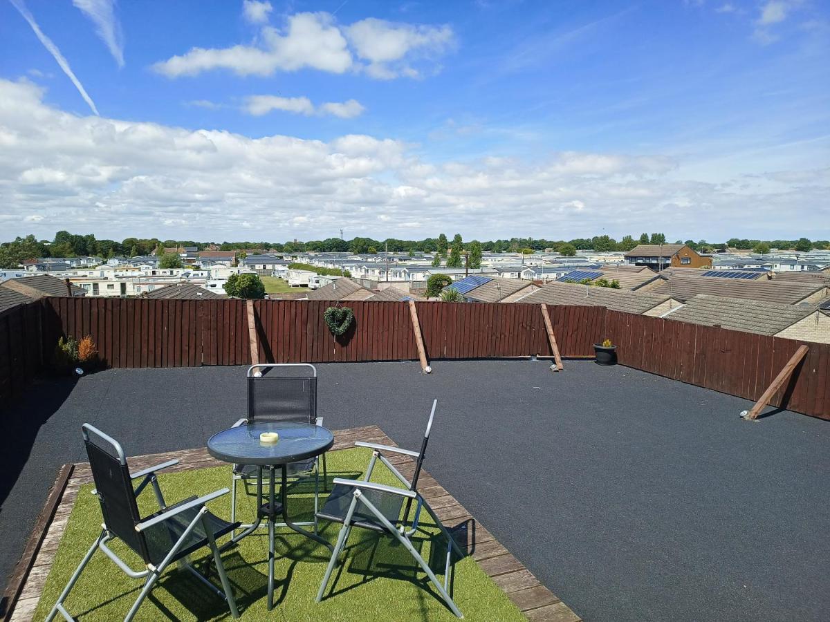 Roman Bank With Spa Bath, Terrace And Mermaid'S Teepee Skegness Esterno foto